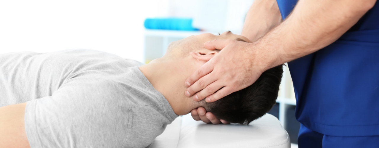 Neck-Pain-chiropractic-image-Zenith-Physiotherapy-and-wellness-Airdrie-AB