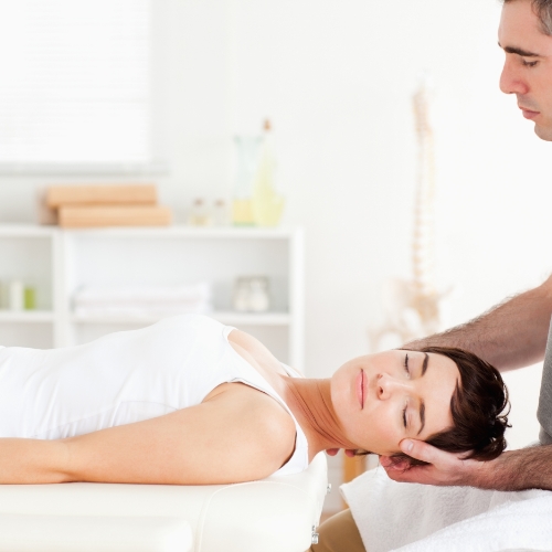Neck-Pain-chiropractic-image-Zenith-Physiotherapy-and-wellness-Airdrie-AB
